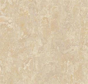 Forbo marmoleum real 2499 sand i 200 cm bredde